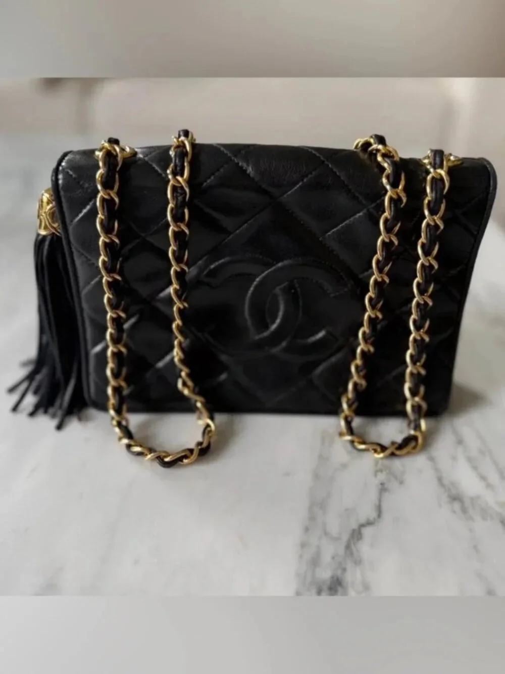 Vintage Chanel quilted lambskin tassel camera bag